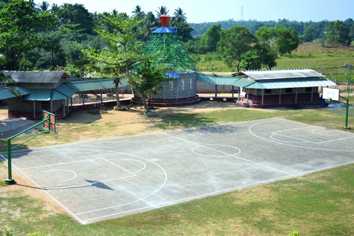 BASKETBALL COURT